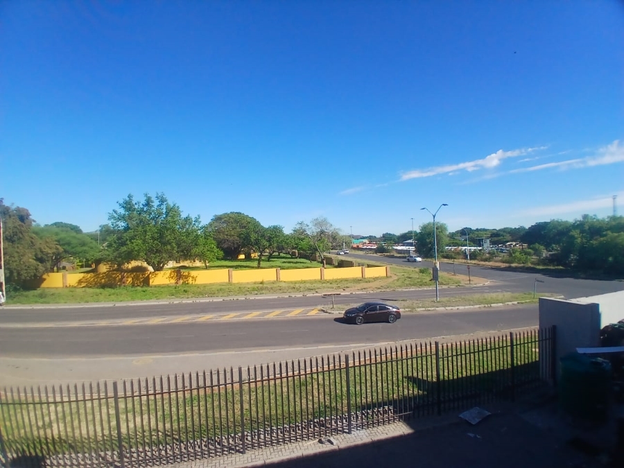 To Let Commercial Property for Rent in Rustenburg Central North West